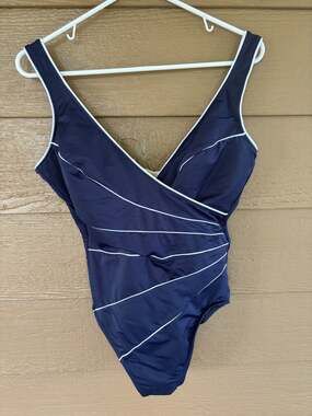 Miraclesuit Navy One-Piece Swimsuit White Piping Size 14